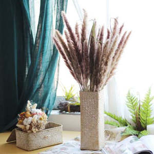 Exquisito soporte votivo de metal diseñado para iluminar los espacios habitables con iluminación artística de velas - Product Image 2