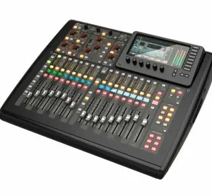 Consola de Mezcla Digital Compacta de 40 Entradas y 25 Buses - Product Image 1