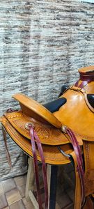 Selle de ranch sculptée à la main en cuir Western Classic Wade Tree de haute qualité en gros avec ensemble de punaises Fabricant de vente chaud - Product Image 5