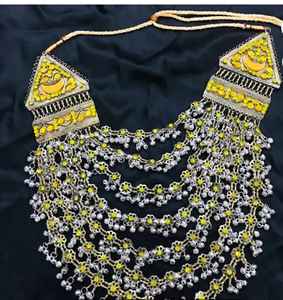 Parures de bijoux vintage afghanes de haute qualité, style tribal afghan KUCHI, faites à la main, couleur dorée. - Product Image 1