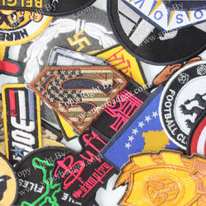 Patchs brodés durables avec logos personnalisés, parfaits pour les uniformes et les vestes, badges de broderie de haute qualité - Product Image 2