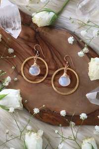 Pendientes de Plata de Ley con Baño de Rodio y Oro, con Piedra Lunar Natural de 12 mm, Estilo Hip Hop para Niños, Diseño de Última Moda - Product Image 2