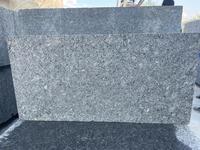 Dalles de granit poli noir flammé du Rajasthan, design traditionnel, pour allées, escaliers et pavés de cour extérieure