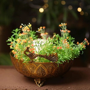 Maison fait à la main indien élégant en laiton Urli Stand décoration poudre noire conçu comme pot de fleur pour une utilisation au sol - Product Image 2