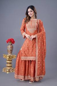 Haute qualité lourde brodé Salwar Kameez pakistanais-indien Sharara robe de mariée dans le style de fête occasions spéciales de mariages - Product Image 3