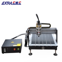 Machine CNC à vis à billes refroidie par air pour la publicité ; Machine compacte pour le fraisage et la gravure de découpes dans les supports publicitaires