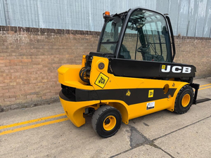 รถยกเทเลทรัค JCB TLT35D 2WD แบบมีห้องโดยสารเต็มคัน ยางหน้าใหม่ คุณภาพดี ขายส่ง มีจำหน่าย - Product Image 5