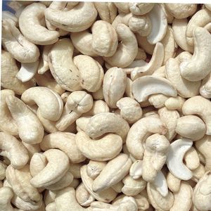 Fabricación de anacardos crudos de Vietnam W180 Precio de anacardos Ww320 Ww240 al por mayor exportados a Asia, UE, ORIENTE MEDIO - Product Image 1