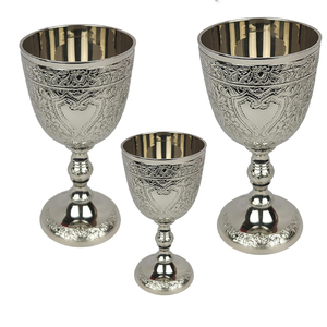 Juego de Copas de Latón con Acabado Plateado Premium y Diseño Grabado |   Vajilla Elegante Vintage, Juego de Regalo Decorativo de Lujo - Product Image 1