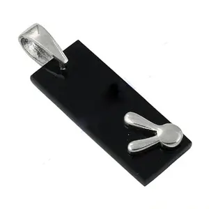 Elegante Colgante de Conejito de Plata Chapado en Oro con Dije de Ónix Negro para Mujer - Product Image 1