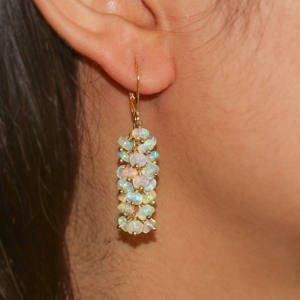 Pendientes de piedra natal hechos a mano naturales de Plata de Ley 925 para mujer, racimo de cuentas de ópalo blanco para boda o fiesta - Product Image 2