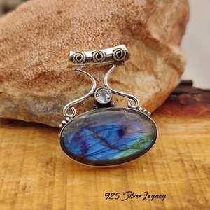 Pendentif Labradorite en argent Sterling fait à la main Collier de pierres précieuses Flash bleu Unique Topaze bleue Bijoux Cadeau - Product Image 3