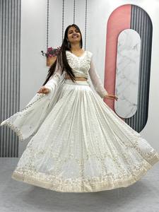 Estilo tradicional Color café blanco Lehenga Choli para mujeres Diseñador indio Ropa de fiesta de boda y recepción para niñas - Product Image 2
