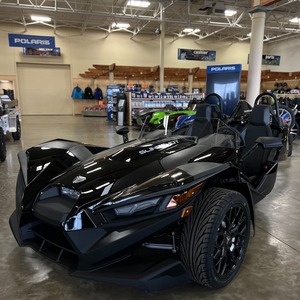 NUEVO EN STOCK 2025 Polaris Slingshot SL Autodrive OEM Industrial DIY - Product Image 2