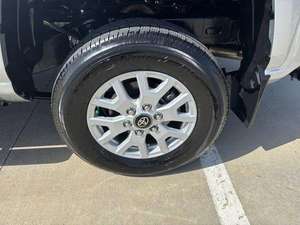 2024 TToy-ota Taco -ma SR abordable - Product Image 4