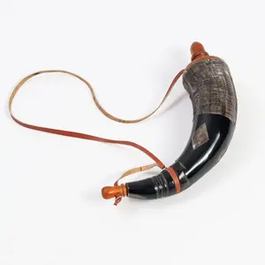 แตรผงสีดำธรรมชาติพร้อมแตรวัวขัดเงาและจุกไม้ดีไซน์คลาสสิกสำหรับคนภูเขาและนักล่าในยุคโบราณ - Product Image 5