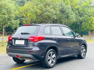 Suzuki Vitara 1.4T automatique essence SUV compact turbo faible kilométrage NEDC 501-600 km 100-150 kW batterie 90-110 kWh 2016 - Product Image 2