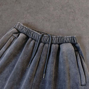 กางเกงวอร์มสีเทาสำหรับผู้ชาย คุณภาพสูง เอวยางยืดสั่งทำพิเศษ ระบายอากาศได้ดี เป็นมิตรกับสิ่งแวดล้อม ผ้าหนา พิมพ์ลายโลโก้ สไตล์ย้อมสีแบบแอซิดวอช - Product Image 4