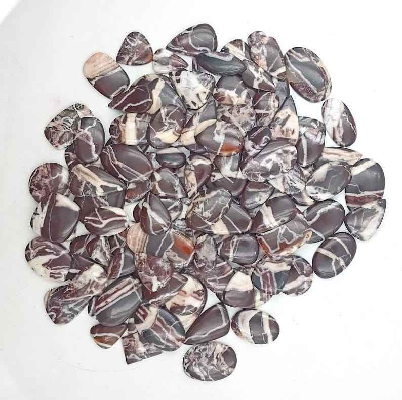 สีน้ำตาล