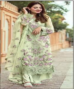 Elégant Dubai Abaya Vêtements Islamiques Ensemble 3 Pièces Vêtements d'Hiver Jibab Classique pour Femmes Musulmanes - Product Image 4