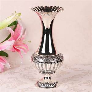 Vase à fleurs en métal fait à la main à la mode Style classique moderne Utilisation décorative pour la maison et le mariage - Product Image 3