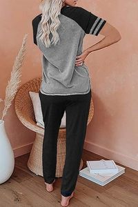 Ensemble deux pièces pour femmes avec logo personnalisé, nouvelle arrivée, respirant, survêtement sexy, haut long et short, ensembles de jogging, vêtements de sport pour la salle de sport - Product Image 6