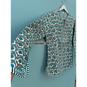 Veste matelassée décontractée pour femmes avec col en V broderie florale à la main bloc imprimé boutons en coton double face à manches longues - Product Image 4