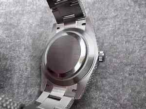 Reloj de Diamantes VVS Personalizado de Alta Calidad, Resistente al Agua, 42 mm, Completamente Engastado con Diamantes, Moissanita, Cristal Analógico, Correa de Cuero, Acero Inoxidable - Product Image 4