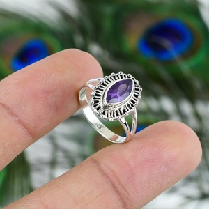 แหวนหมั้นดีไซน์คลาสสิกประดับพลอยอาเกตทรงเหลี่ยม ตัวเรือนเงินแท้ 925 ทำมือ ประดับด้วยเงินแท้ 925  ทันสมัย - Product Image 5