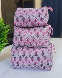 กระเป๋าเครื่องสำอางสไตล์วินเทจพิมพ์ลายกระเป๋าถือจุได้เยอะดีไซน์ลายดอกไม้ - Product Image 1