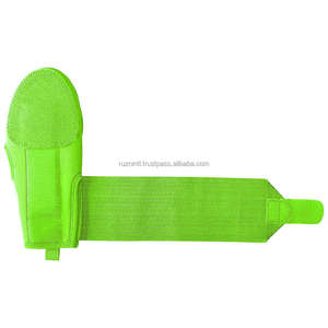 Gant de protection rembourré pour le baseball avec sangle de poignet réglable et conception d'absorption des chocs - Product Image 6