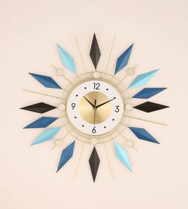 Relojes de Pared Decorativos de Latón con Diseño de Pétalos y Flechas Multicolores, Decoración Moderna para el Hogar - Product Image 1