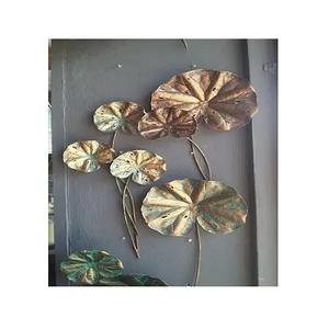 MEILLEURE VENTE Objet de décoration en métal Look ethnique couleur or finition décoration murale Arts muraux faits à la main Meta décoratif - Product Image 1