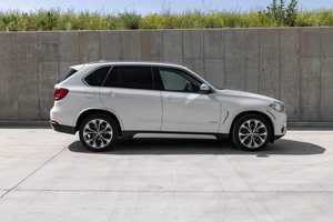 BMW X5 xDrive35d Diesel AWD SUV de luxe d'occasion à vendre - Product Image 3