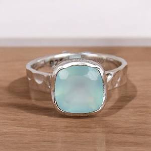 Bague de créateur en argent sterling 925 avec calcédoine et pierres précieuses naturelles à facettes faites à la main avec incrustation de réglage de lunette - Product Image 3