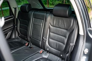 Volkswagen Touareg TDI Executive 2013 Usado, Sin Reserva, Turbodiésel V6, Tracción en las Cuatro Ruedas, Altamente Equipado, de Propietario del Sur - Product Image 5