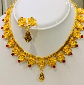 สร้อยคอชุบทอง14K พร้อมต่างหูยาวปรับได้หลายชุด,ชุดลายใบไม้แห้งด้วยโซ่สไตล์คิวบาสินค้าใหม่