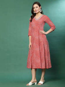 Ropa india y pakistaní último diseño bordado a mano Algodón puro hermoso Leheriya impreso estilo Anarkali Kurti al por mayor - Product Image 3