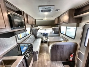 Used 2023 W-i-n-n-e-b-a-g-o Spirit 25B ready to sell - Product Image 2