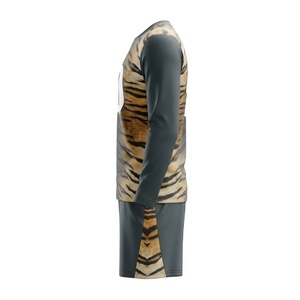Uniforme de Fútbol Personalizado por Sublimación, 100% Poliéster, Estampado de Tigre, Jersey de Fútbol de Manga Larga y Conjunto de Pantalones Cortos, Ropa Deportiva para Hombre - Product Image 3