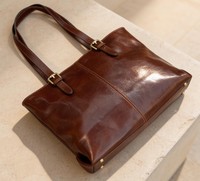 Sac fourre-tout en cuir véritable, couleur unie, style minimaliste, fermeture à fermoir, toutes saisons, usage quotidien, nouveau design pour femmes, sac fourre-tout OEM ODM