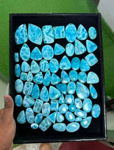 Lot de pierres précieuses Larimar naturelles : fournitures pour la fabrication de bijoux, pierres précieuses Larimar de qualité supérieure, faites à la main et polies, cadeau pour elle - Product Image 4