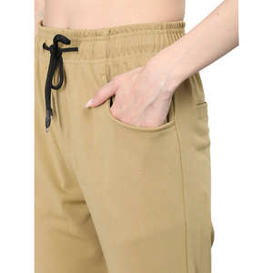 Vêtements de sport personnalisés pour femmes Survêtements en polyester jogging d'entraînement avec fermeture éclair pour femmes ensemble de survêtements en polyester coupe-vent en nylon - Product Image 5