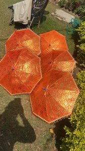 Parapluie décoratif indien fait main en coton à motif tendance et imprimé doré, couleurs magnifiques, thème traditionnel coloré - Product Image 2