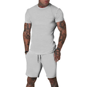 Ropa deportiva Servicio OEM Conjunto corto de verano Hombres Camiseta de manga corta Conjuntos de pantalones cortos Logotipo personalizado Conjunto informal de verano para hombres Transpirable - Product Image 3