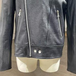 Personalizable: chaqueta de cuero con cuello levantado, chaqueta recortada con detalle, chaqueta de piel de oveja importada, capa superior, chaqueta de cuero ajustada con estrellas - Product Image 6