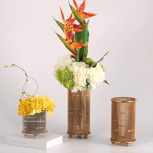 Vase à fleurs en fil de laiton de conception côtière pour la maison fête de mariage de table décorer et cadeaux Vases à fleurs de taille différente - Product Image 2