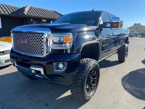 G-M-C Sierra 2500HD Denali Crew Cab SB 4WD 2016 - Product Image 2