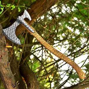 Hache Viking à double tête de haute qualité, forgée à la main, en acier à haute teneur en carbone, pour le camping en plein air, la survie, avec un étui en cuir fin - Product Image 2