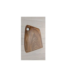 <b>Personalized</b> <b>family</b> name chopping board ideal for wedding <b>gifts</b> anniversaries or gourmet culinary celebrations - Product Image 2
